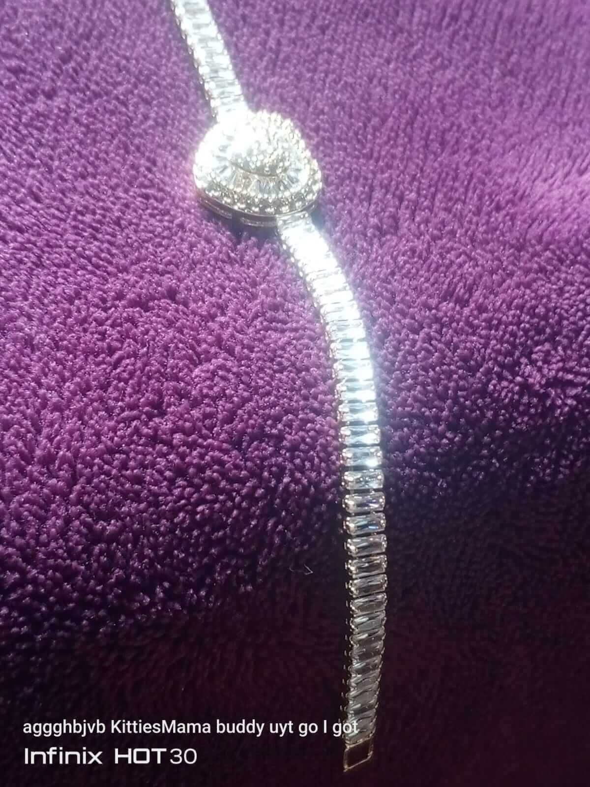 Heart-Shaped Diamond Bracelet - Image 4