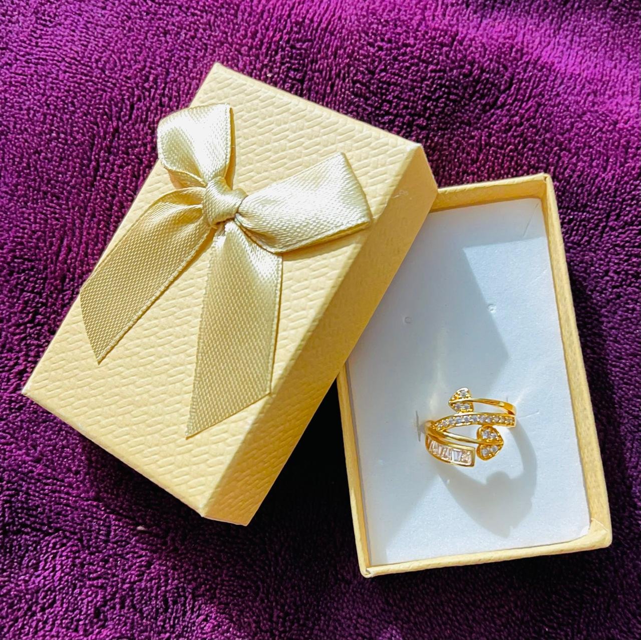 Zivewear Aura Spiral Gold Ring